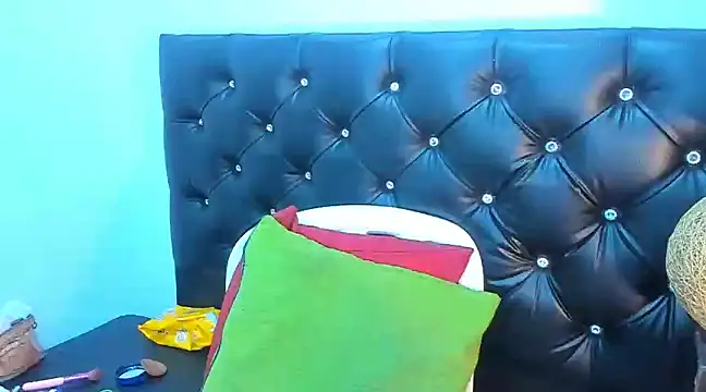 lanaconnorx online show from 02.14.25