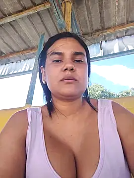 Snapshot of AntonellaShot chatting on 12.15.25 AntonellaShot online show from 12.15.25