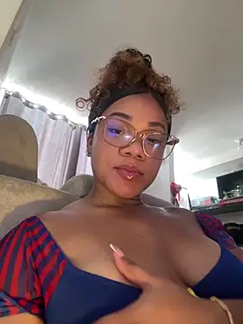 ashley Tompson1 online show from 04.15.26