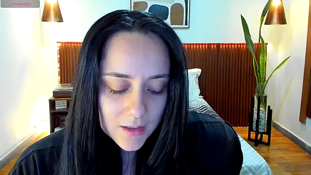 KatherineBond online show from 11.13.25