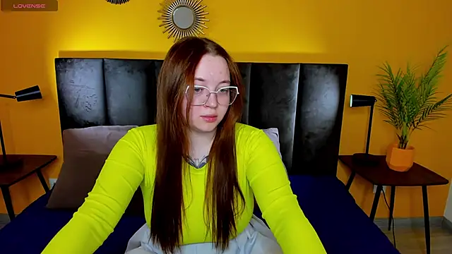 Emma adorablle online show from 12.04.24