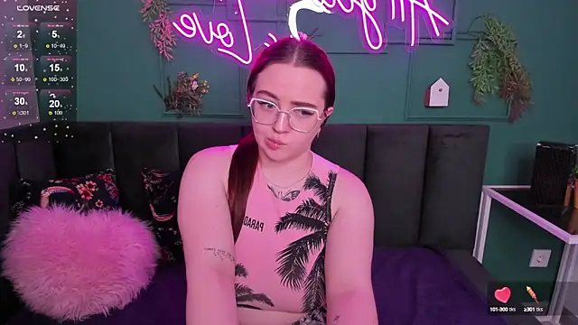 Emma adorablle online show from 12.23.24