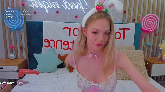 Snapshot of Emilly_Hart chatting on 10.23.25 Emilly Hart online show from 10.23.25