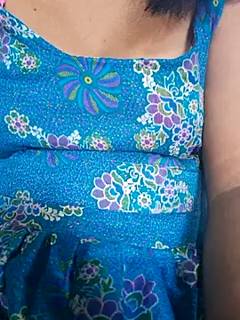 Priya Bong online show from 10.15.25