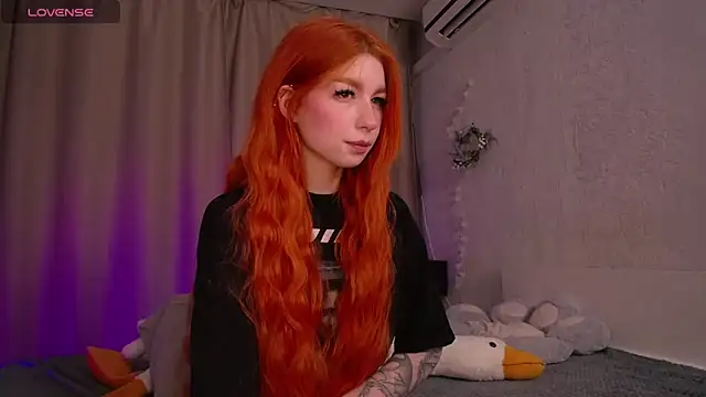 Evaa Moonn  online show from 02.12.25