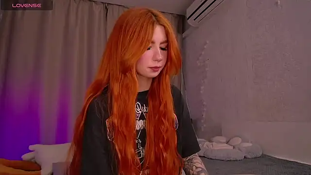 Evaa Moonn  online show from 03.10.25