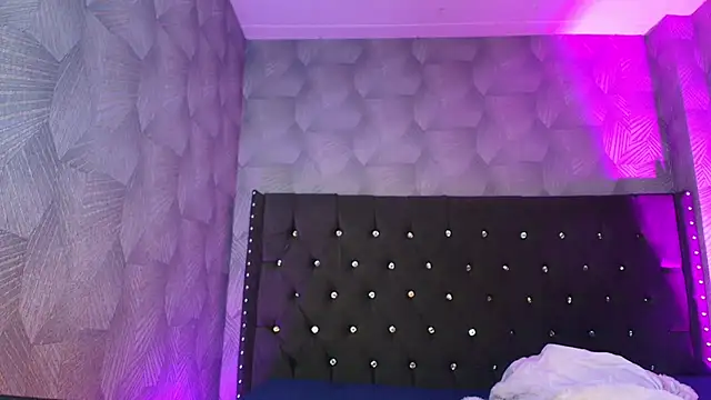 AnnaliOlsenX online show from 06.27.26