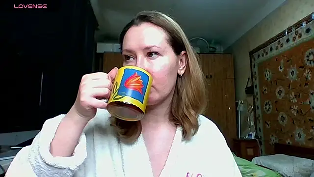 AnnaXLovers online show from 02.13.25