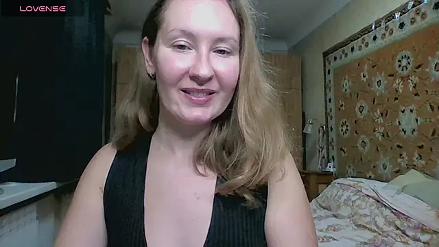 AnnaXLovers online show from 11.10.25