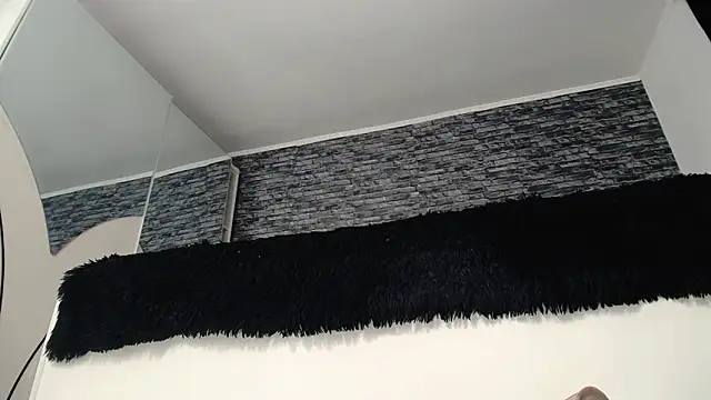 Krystal Desire online show from 03.08.25