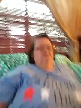 Snapshot of Bayou_Woman68 chatting on 06.14.26 Bayou Woman68 online show from 06.14.26