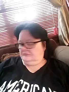 Snapshot of Bayou_Woman68 chatting on 07.23.26 Bayou Woman68 online show from 07.23.26