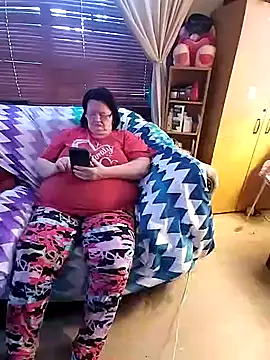 Snapshot of Bayou_Woman68 chatting on 07.28.26 Bayou Woman68 online show from 07.28.26
