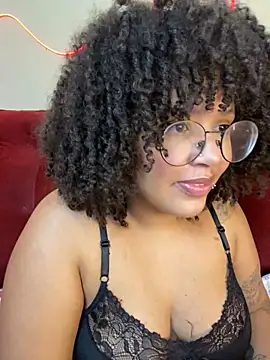 Snapshot of 99_Lilith chatting on 11.08.25 99 Lilith online show from 11.08.25