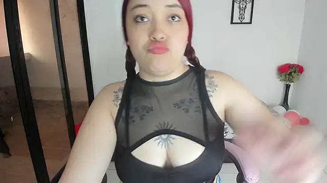 julinee smithh online show from 10.29.25