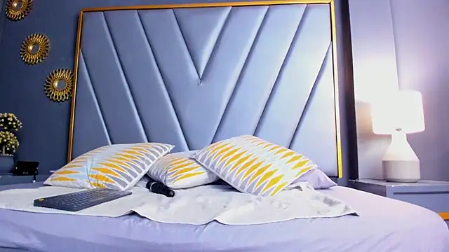 BrendaAdams  online show from 09.17.25