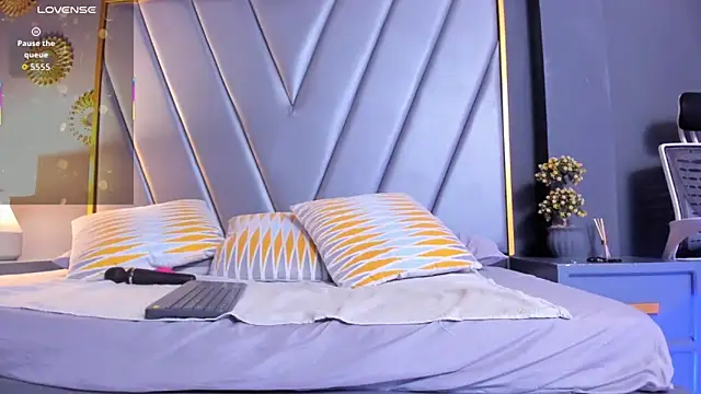 BrendaAdams  online show from 02.28.26