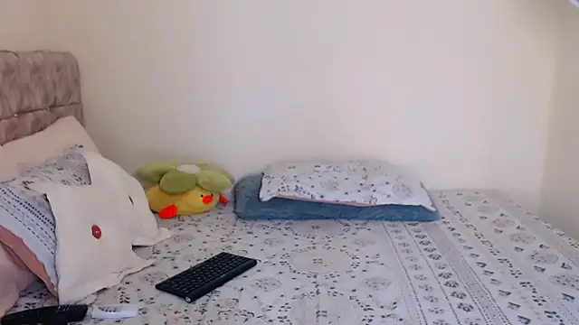 Sara-04 online show from 11.10.25