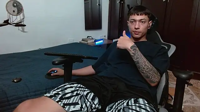 aaron blug online show from 11.19.25