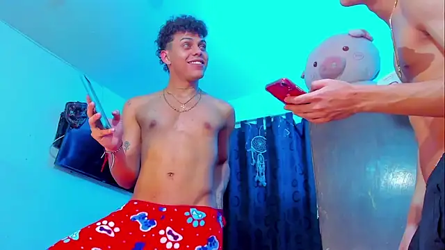 Snapshot of visaelX chatting on 12.18.24 visaelX online show from 12.18.24