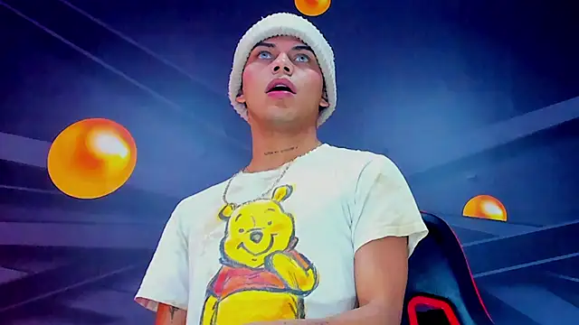 Snapshot of visaelX chatting on 02.23.25 visaelX online show from 02.23.25