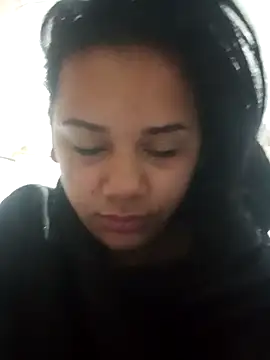  Miaaleon online show from 02.19.25