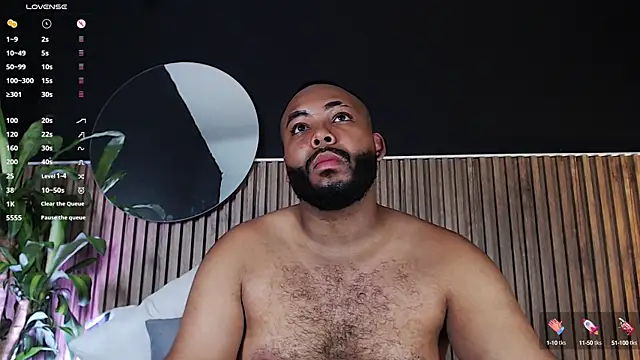 Snapshot of DilanJonnes_ chatting on 12.14.24 DilanJonnes  online show from 12.14.24