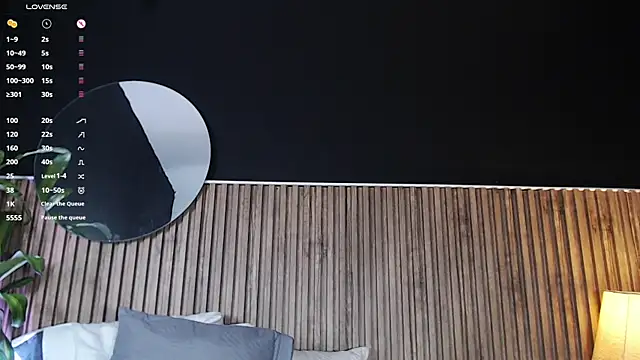 Snapshot of DilanJonnes_ chatting on 12.15.24 DilanJonnes  online show from 12.15.24