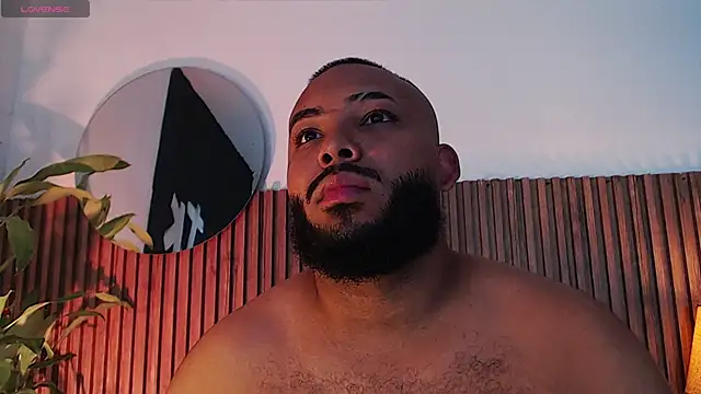 Snapshot of DilanJonnes_ chatting on 11.26.25 DilanJonnes online show from 11.26.25