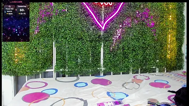 Snapshot of emy_0 chatting on 03.14.25 emy 0 online show from 03.14.25