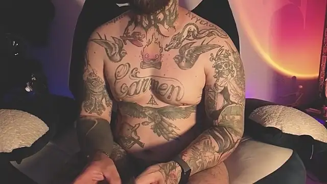 Ash gusbig online show from 03.17.26