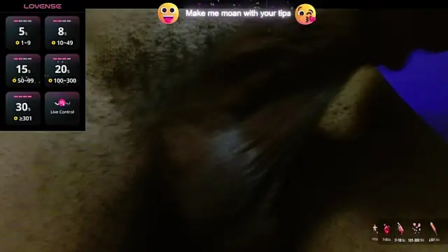 Snapshot of carolinemiller7 chatting on 12.14.24 carolinemiller7 online show from 12.14.24