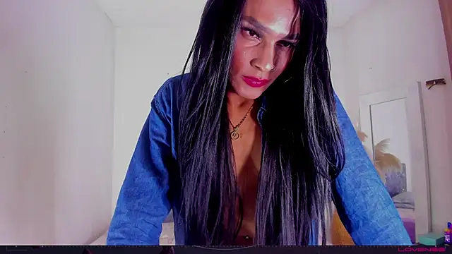 Snapshot of carolinemiller7 chatting on 10.11.25 carolinemiller7 online show from 10.11.25