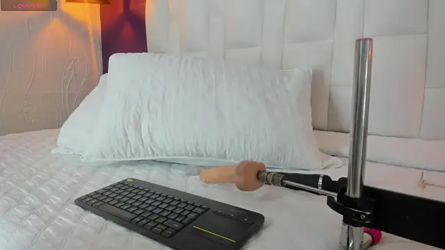 Abbyadams online show from 01.22.25