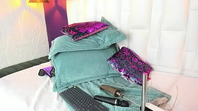 Abbyadams online show from 01.26.25