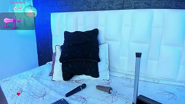 Abbyadams online show from 10.11.25