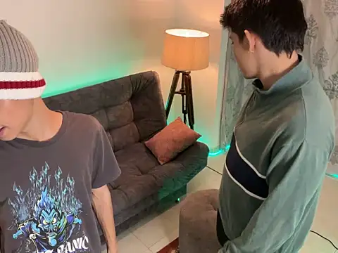 MyLatinHotBoys online show from 12.26.24