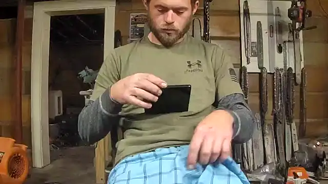 Bigoleslong98765 online show from 10.25.25