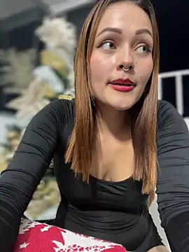 Miss-Abbii online show from 12.22.24