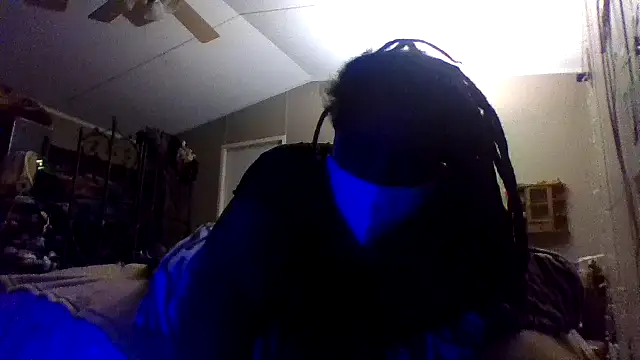 Snapshot of EbonyFetishQueen chatting on 09.10.25 EbonyFetishQueen online show from 09.10.25