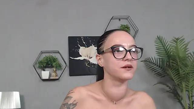 Snapshot of IzabelllNoir chatting on 01.14.26 IzabelllNoir online show from 01.14.26