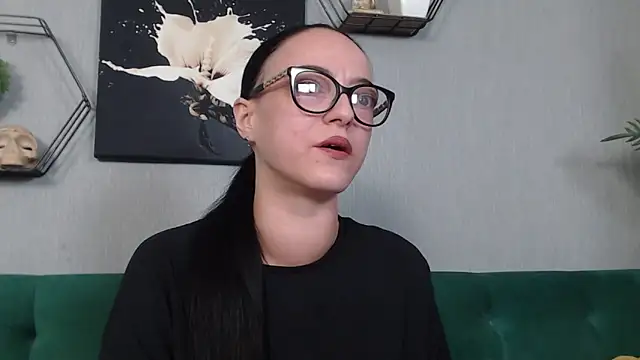 Snapshot of IzabelllNoir chatting on 03.11.26 IzabelllNoir online show from 03.11.26