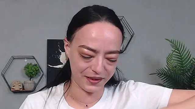 Snapshot of IzabelllNoir chatting on 05.21.26 IzabelllNoir online show from 05.21.26