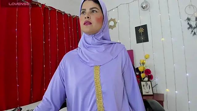 AishaAmin  online show from 10.15.25