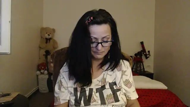 Snapshot of YourDreamLoverr chatting on 01.17.25 YourDreamLoverr online show from 01.17.25