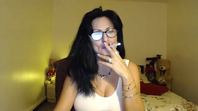 Snapshot of YourDreamLoverr chatting on 01.25.25 YourDreamLoverr online show from 01.25.25