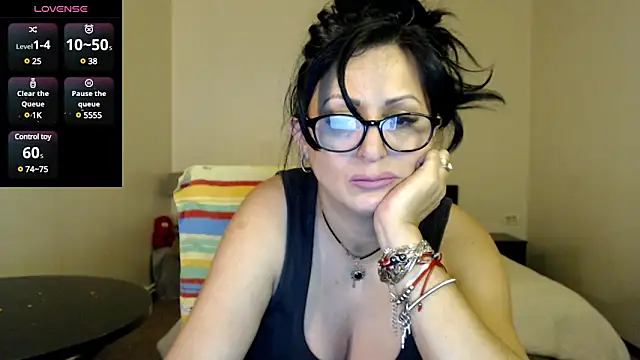 Snapshot of YourDreamLoverr chatting on 03.13.25 YourDreamLoverr online show from 03.13.25