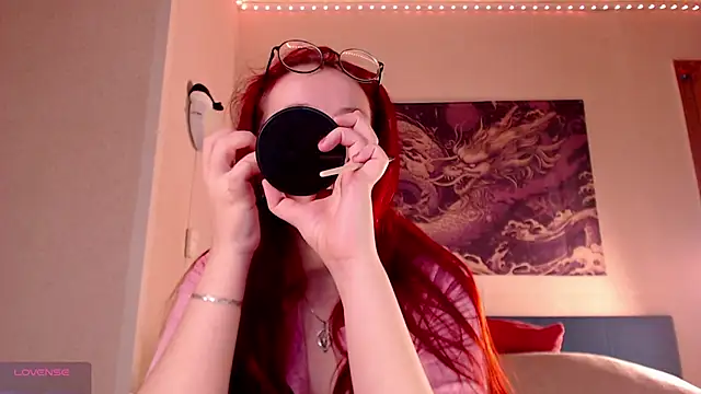 VanessaLincum online show from 12.18.25