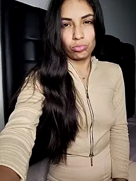 Snapshot of Anifer chatting on 10.30.25 Anifer online show from 10.30.25