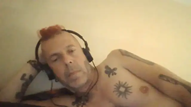 SHARPSkinhead online show from 07.12.26